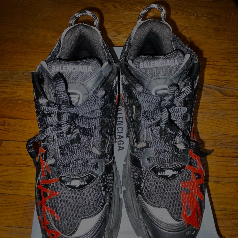 Balenciaga Men's Black and Red Sneakers